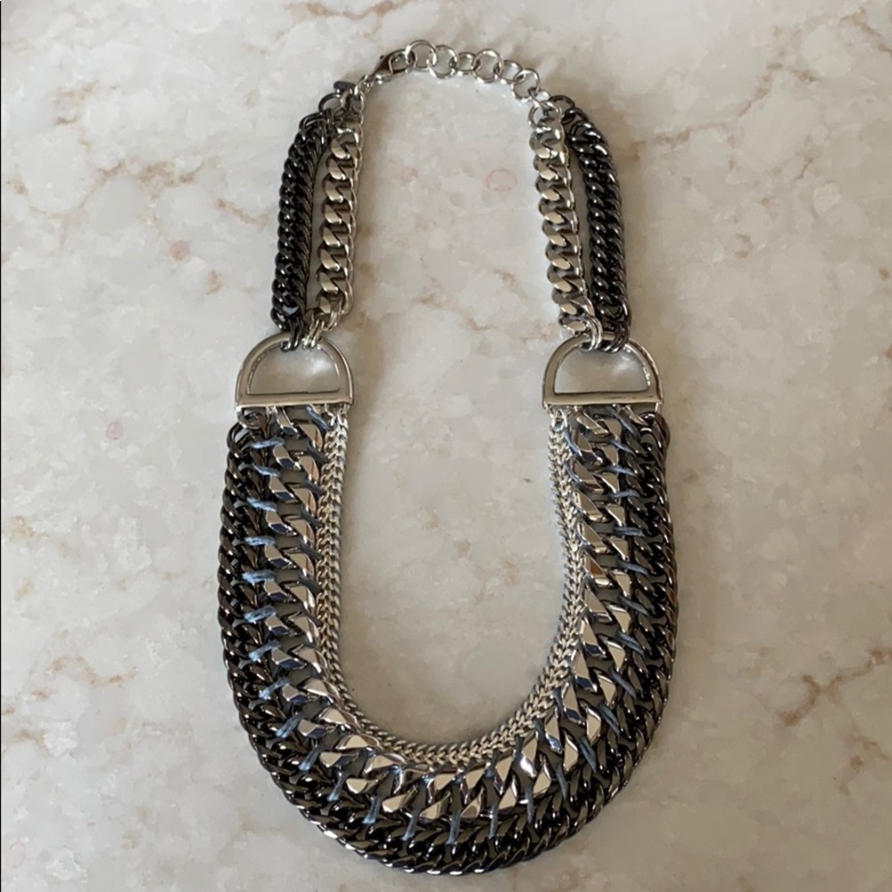 Stella and Dot Femme Fatale Necklace